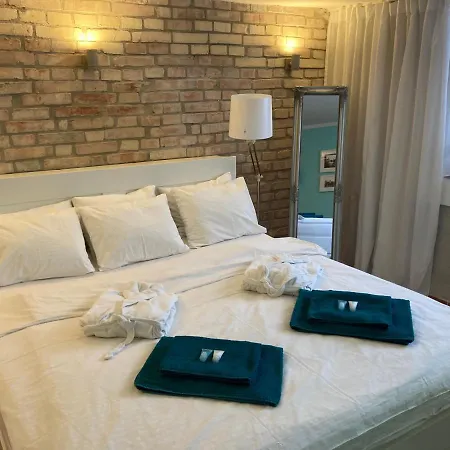 Guest house Skylark 4*