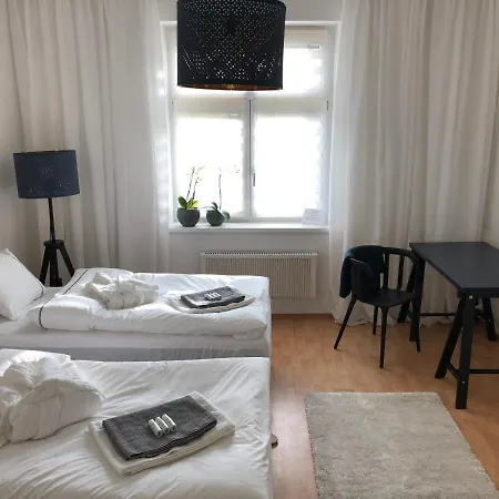 Guest house Skylark 4*