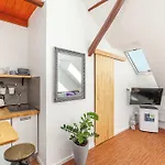 Skylark 4* باردوبيتسه