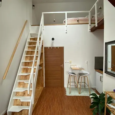 Skylark 파르두비체